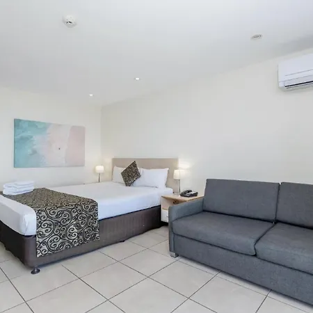 Studio 908 - Panoramic Ocean Views On The Strand Townsville Exterior photo